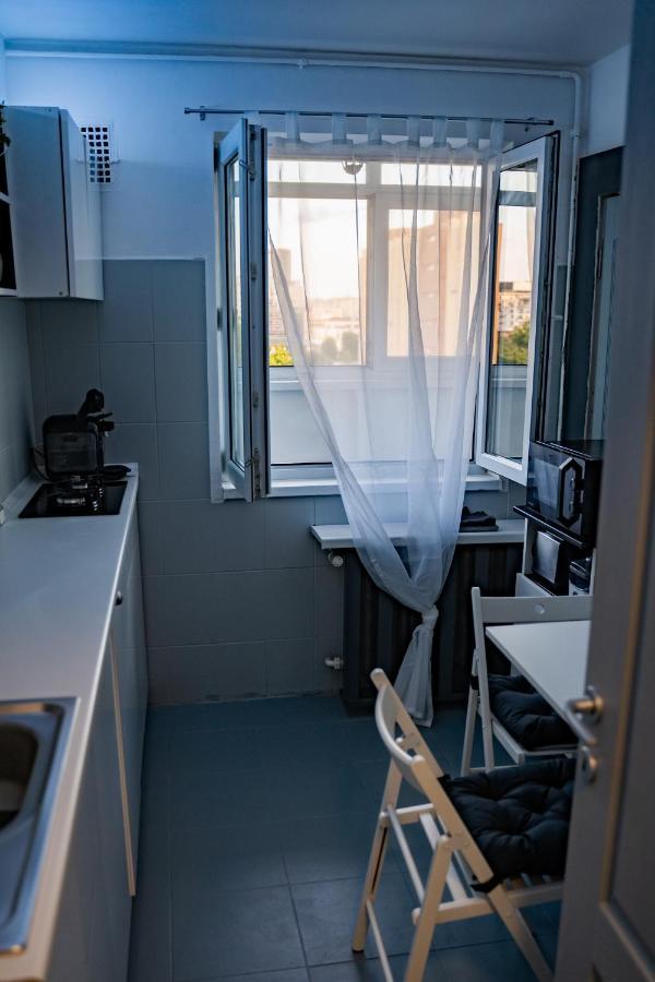 Modern 1 Bedroom Apartment In Bucharest Center! ภายนอก รูปภาพ